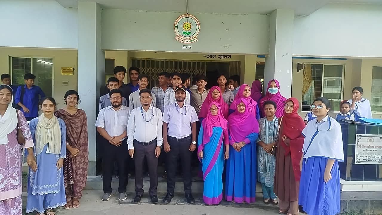 ফেনী গার্লস ক্যাডেট কলেজ ক্যাম্পাস স্কুলে শতভাগ পাস, জিপিএ-৫ পেয়েছে ২৪ জন