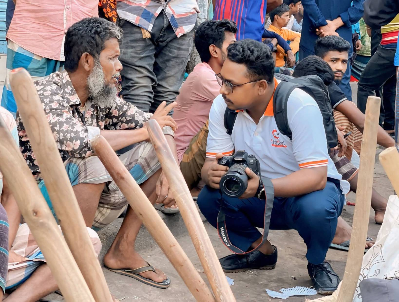 “আমাদের আবার দিবস কী—কাজ করলে ভাত, না করলে নাই” শ্রমিকদের মুখে জীবনসংগ্রামের গল্প
